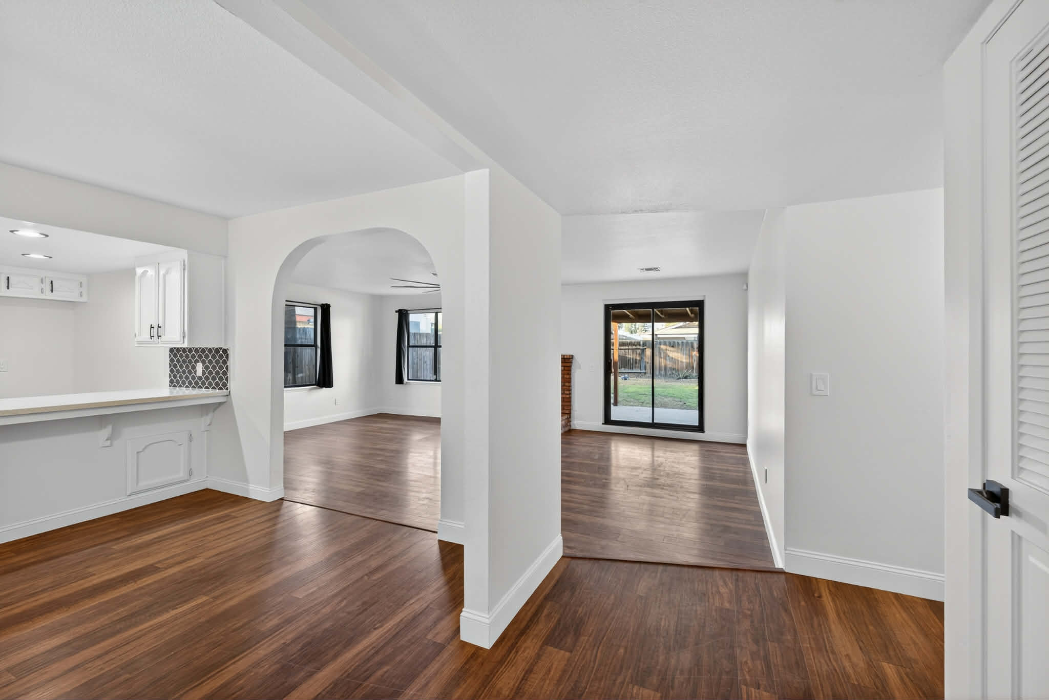 Bakersfield real estate living room